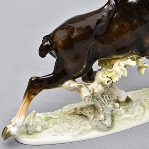 Коллекционная Фарфоровая статуэтка «Охота. Бегущий лось», Hutschenreuther Германия.