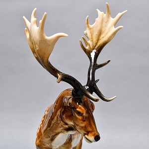 Коллекционная Фарфоровая статуэтка «Пятнистый Олень», Hutschenreuther Германия.