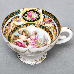 Антикварная Фарфоровая Кофейная пара «Две нимфы и путти», Erdmann Schlegelmilch Германия. 