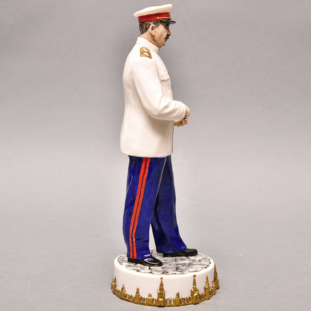 Коллекционная Авторская Статуэтка «Генералиссимус СССР - Сталин И.В.», фарфор, Россия. 