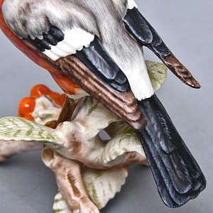 Коллекционная Фарфоровая Статуэтка «Птица - Снегирь с Рябиной», Goebel Германия -1979 год.