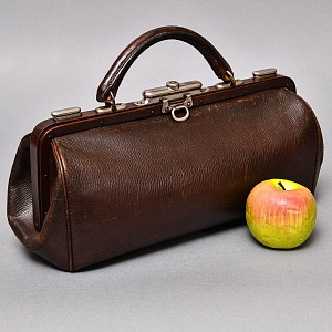 Старинная Дорожная Сумка - Саквояж, кожа, Западная Германия начало ХХ века.