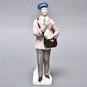 Коллекционная Фарфоровая статуэтка «ПОЧТАЛЬОН», Grafenthal Германия, 1985 - 1990 года. 