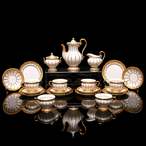 Редкость! Фарфоровый Кофейный сервиз на 6 персон - 21 предмет, Х форма MEISSEN, Германия.