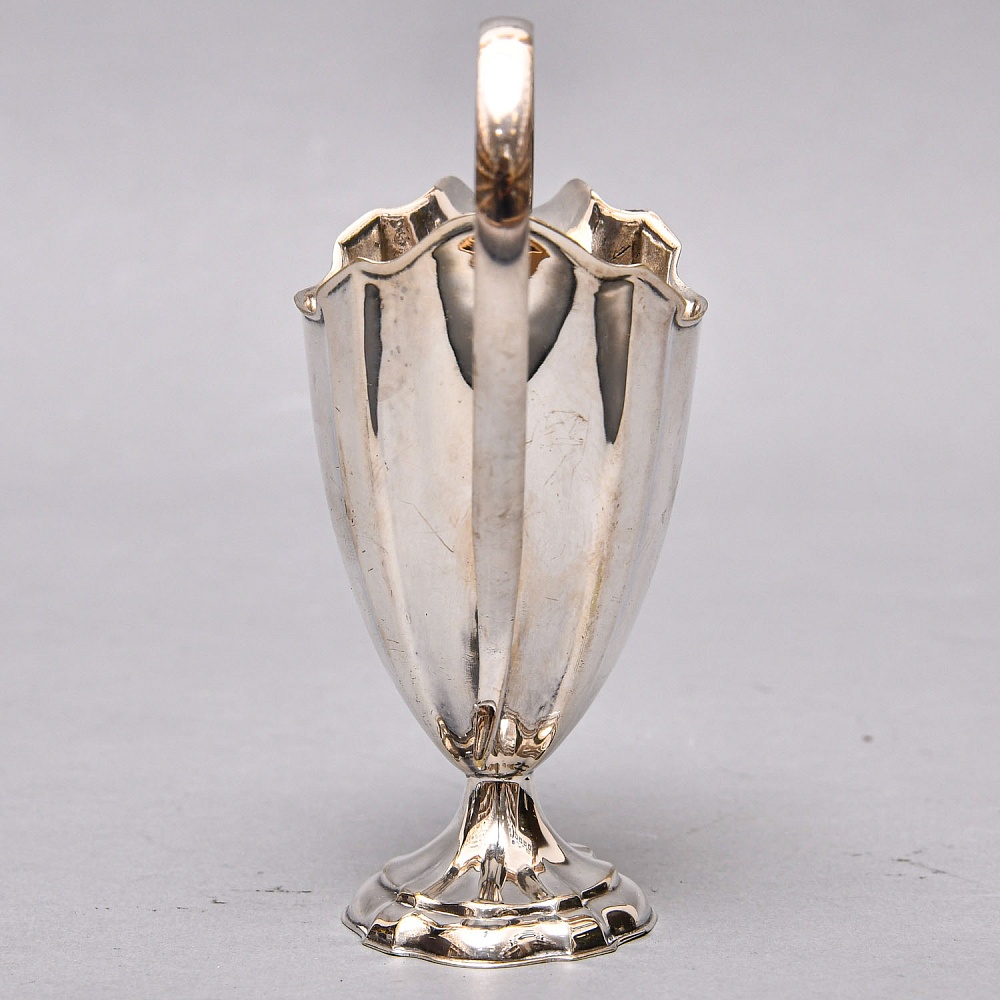 Классический Металлический Молочник - Соусник - Кувшинчик. Silverplate, SHEFFIELD Англия 50-е годы ХХ века.