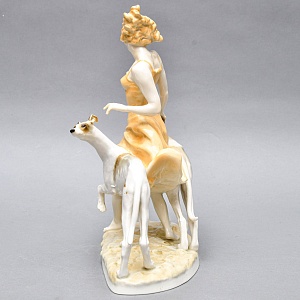 Коллекционная Фарфоровая статуэтка «Девушка с собаками - левретками», Hutschenreuther Германия.