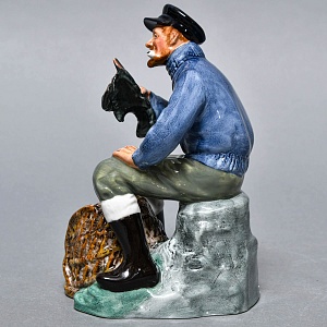 Коллекционная Фарфоровая статуэтка «Рыбак с омаром», Royal Doulton Ангия, 1963 - 1994 годы. 