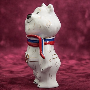 Фарфоровая статуэтка «Олимпийский Мишка в Сочи», «Красный фарфорист» Чудово, Россия -2012 год. 