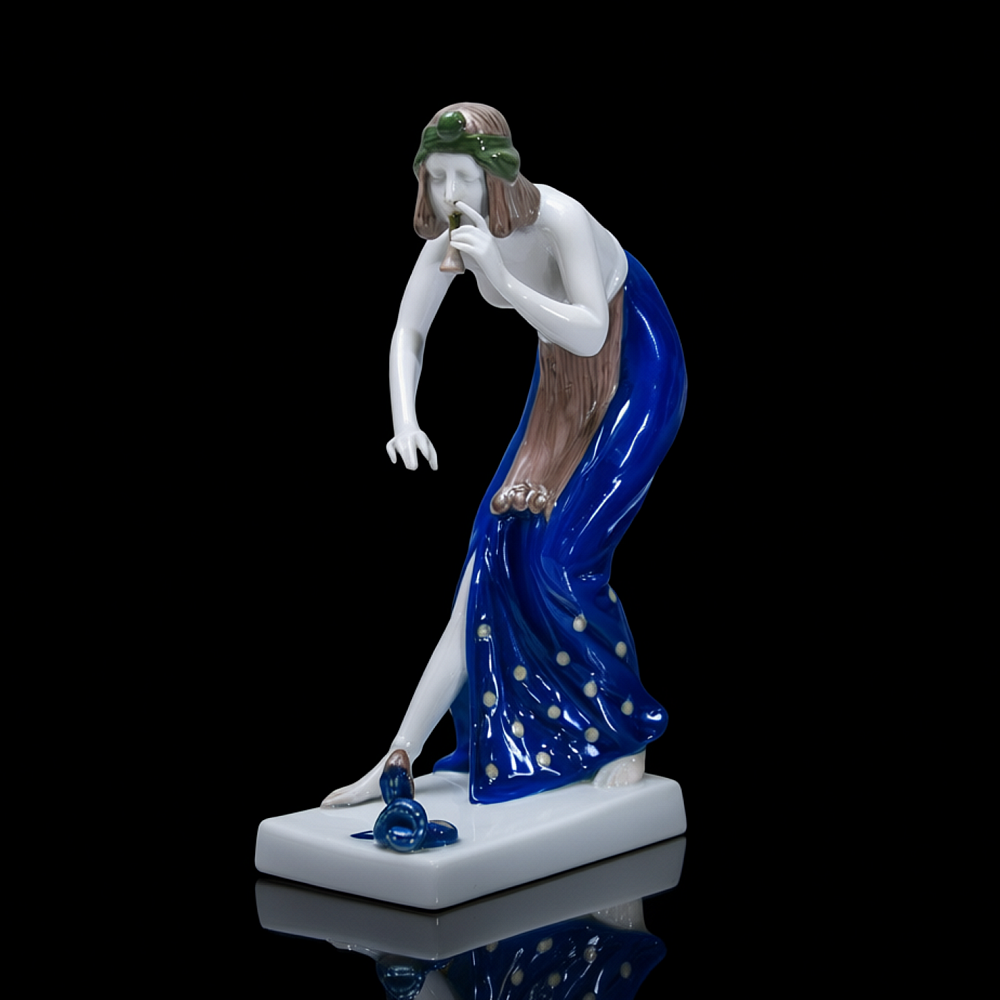Редкость! Антикварная Фарфоровая статуэтка «Заклинательница змей», ROSENTHAL Германия -1919 год.