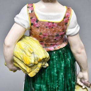 Большая! Коллекционная Фарфоровая статуэтка «Крестьянка с серпом и колосьями», Karl Ens Германия.