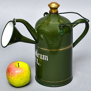 Антикварная Канистра для бензина с воронкой - Эмалированный Бидон на 2 литра, Германия начало ХХ века.