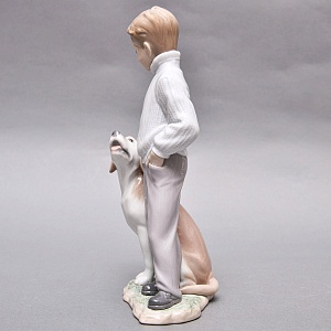 Коллекционная Фарфоровая статуэтка «Мальчик с собакой», Lladro / Лядро Испания.