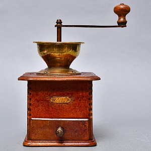 Коллекционная ручная механическая Кофемолка «PeDe» Голландия, 50-е гг. ХХ века.