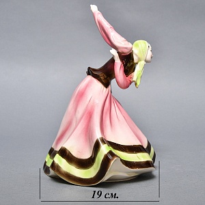 Коллекционная статуэтка «Народный Танец», Фаянс, HERTWIG Германия, 1941 - 1958 годы. 