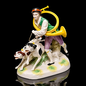 Антикварная Фарфоровая статуэтка «Псовая охота»,  VOLKSTEDT Германия, 1915 - 1934 годы. 
