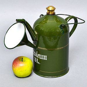 Антикварная Канистра для бензина с воронкой - Эмалированный Бидон на 3 литра, Германия начало ХХ века.