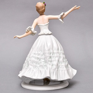 Большая Коллекционная Фарфоровая статуэтка «Танцовщица», ВАЛЕНДОРФ - WALLENDORF  Германия.