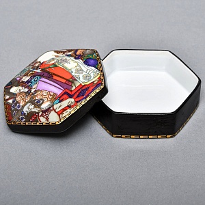 Коллекционная Фарфоровая шкатулка «СНЕГУРОЧКА» из серии «Русские Сказки"», VIlleroy&Boch Германия.