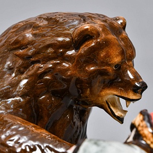 Коллекционная Фарфоровая Статуэтка «Охота на медведя», Россия. 