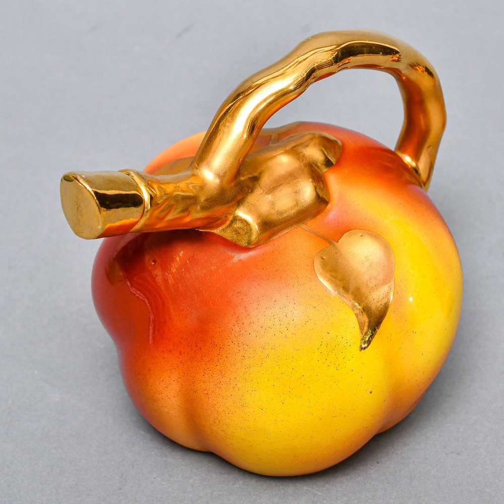 Фарфоровый Ликерный набор «ЯБЛОЧКИ» - 7 предметов, Франция, середина ХХ века. 