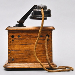 Антикварный Настольный Телефонный аппарат - Телефон «La Telephone Prive», Франция -1918 год.