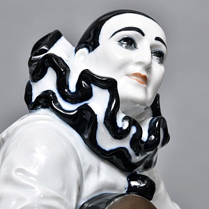 Антикварная Фарфоровая статуэтка «Пьеро с гитарой и пудель», Rosenthal Германия - 1924 год. 