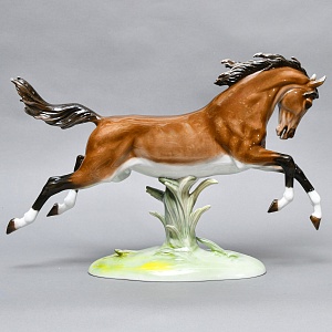 Большая Фарфоровая статуэтка «Бегущий конь. Арабский жеребец», ROSENTHAL Германия. 