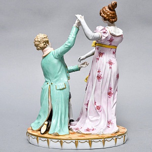 Антикварная статуэтка «Дама с кавалером. Приглашение на танец», Фарфор Muller & Co, Германия, 1907 - 1949 гг. 