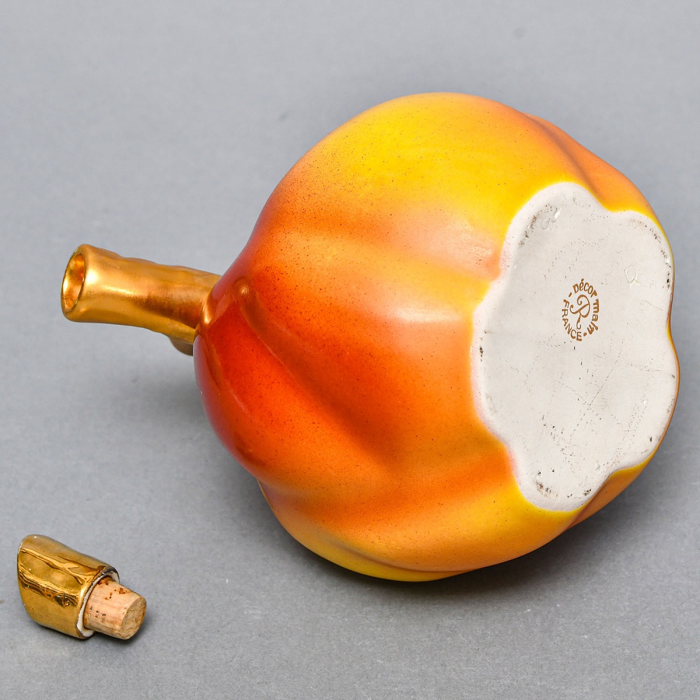 Фарфоровый Ликерный набор «ЯБЛОЧКИ» - 7 предметов, Франция, середина ХХ века. 