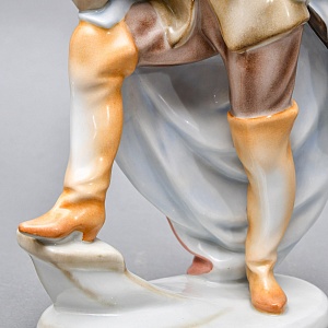 Коллекционная Фарфоровая статуэтка «Сирано де Бержерак», Herend Венгрия, середина ХХ века. 