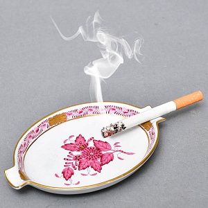 Небольшая Фарфоровая пепельница - мелочевница «APPONYI PURPUR», HEREND Венгрия. 