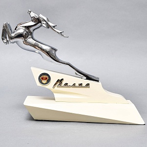 Памятный подарок - Сувенир «Олень» - Шильдик - Эмблема «Волга ГАЗ -21» СССР.