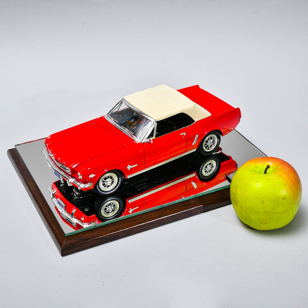 Коллекционная Металлическая Модель «Автомобиль -  Ford Mustang 1965» Германия.