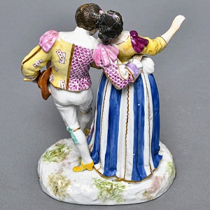 Коллекционная Фарфоровая статуэтка «Пара на Карнавале», Edme Samson Франция, 1940 - 1969 годы. 