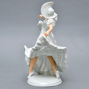  Коллекционная Фарфоровая статуэтка «Танцовщица в пышном платье», Schau Bach Kunst Германия.