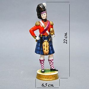 Редкая!!! Фарфоровая Cтатуэтка «Солдаты Британской Армии. 92-й пехотный полк», RUDOLF KAMMER Германия. 