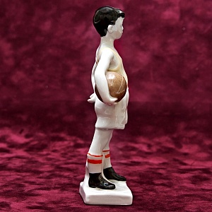 Коллекционная Авторская Фарфоровая статуэтка «Футболист - Юный вратарь», ЛФЗ СССР 1961 год.