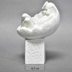 Коллекционная Фарфоровая статуэтка «Девушка, Знак Зодиака - Рак», Royal Copenhagen Дания.