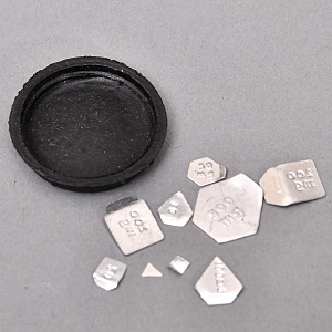 Ювелирные Антикварные Настольные весы с разновесами в футляре, Англия, начало ХХ века! 