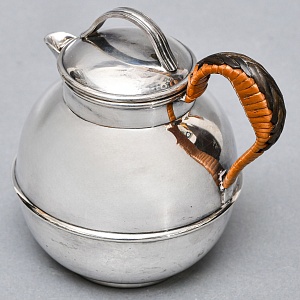 Винтажный Металлический Кувшинчик - Молочник - Сливочник. Silverplate, Лондон Англия 50-гг.