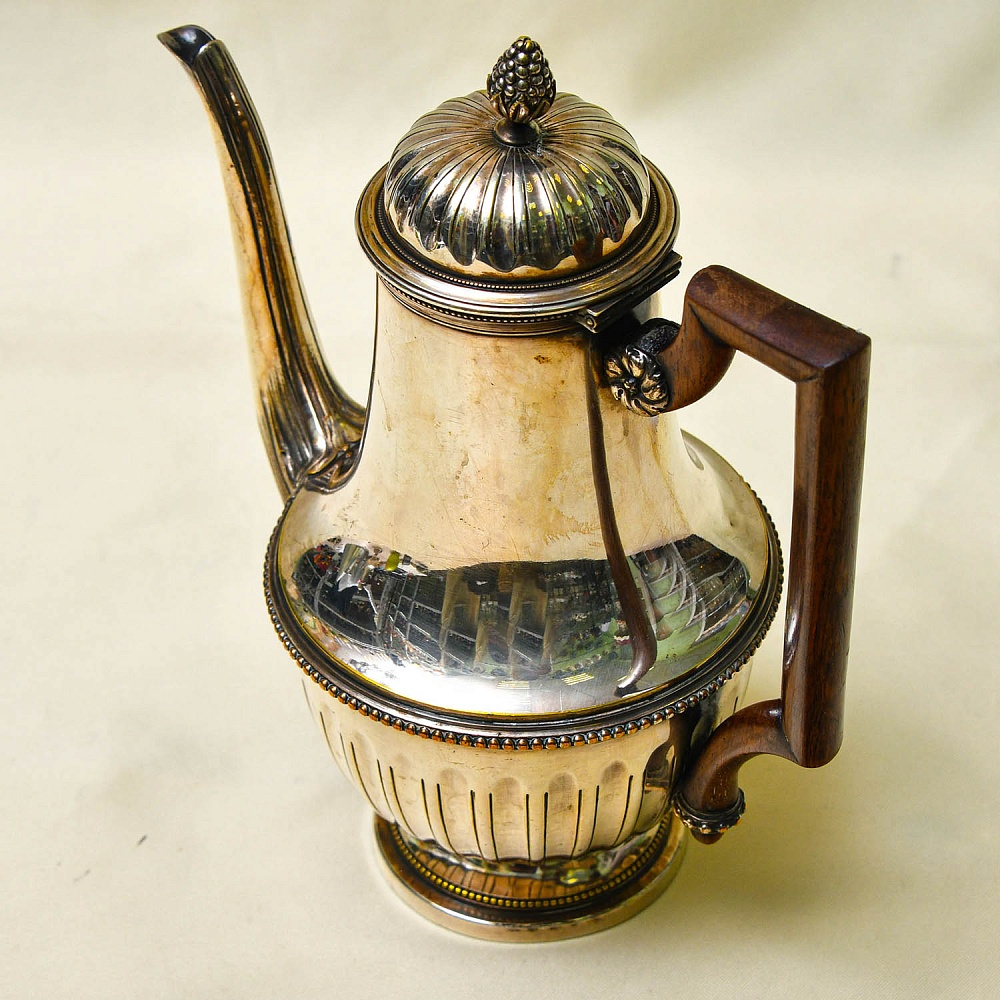 Винтажный Металлический Кофейник - Чайник на 1 л. Silverplate, SHEFFIELD Англия - середина ХХ века.