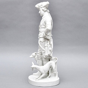 Антикварная Фарфоровая статуэтка «Старый Фриц. Король Пруссии Фридрих II с собаками»,  Volkstedt Германия.