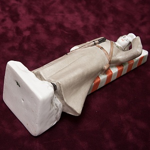 Агитационная Фарфоровая Статуэтка «Пограничник», ЛФЗ СССР -1930-е годы ХХ века.