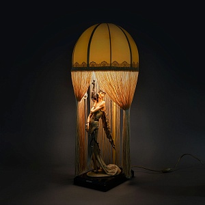 Настольная Электрическая Лампа - Светильник «Дама с Павлином», FLORENCE Италия -1987 год.