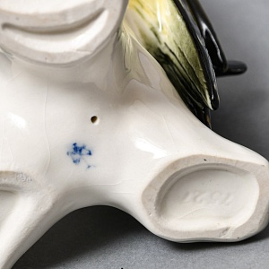 Птица - Фарфоровая статуэтка «Зелёный Дятел», Карл Энс / Karl Ens Германия, первая половина ХХ века.