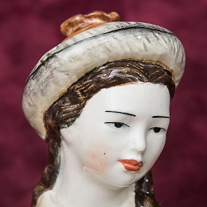 Коллекционная статуэтка - мелочевница «Киргизка с ковром», Фаянс ЗиК Конаково СССР, 1957 год. 