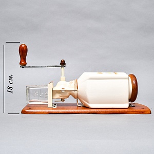 Редкая! Фарфоровая Настенная Ручная Механическая Кофемолка PeDe, Голландия.