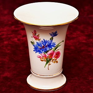 Коллекционная Фарфоровая Ваза «MEISSEN Blumen» H-16,5 см., MEISSEN Германия, 1924 -1934 годы.