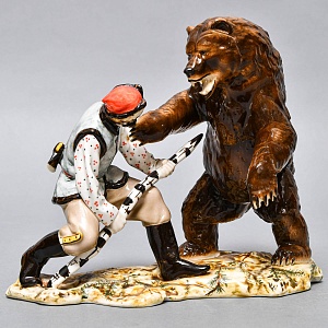 Коллекционная Фарфоровая Статуэтка «Охота на медведя», Россия. 