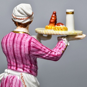 Антикварная Фарфоровая статуэтка «Официант», Мейсен / Meissen Германия, начало ХХ века. 